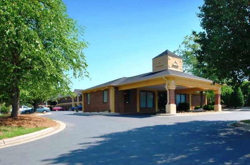 Quality 2* Albemarle